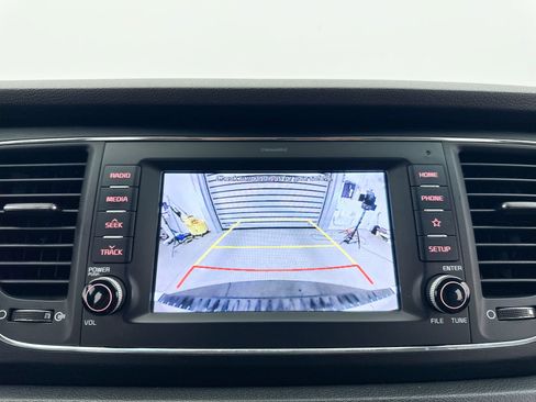 Used 2020 Kia Sedona EX FWD image 10