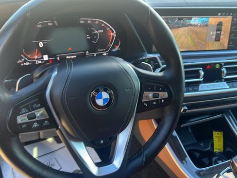Used 2022 BMW X5 xDrive40i w/ Executive Package image 12