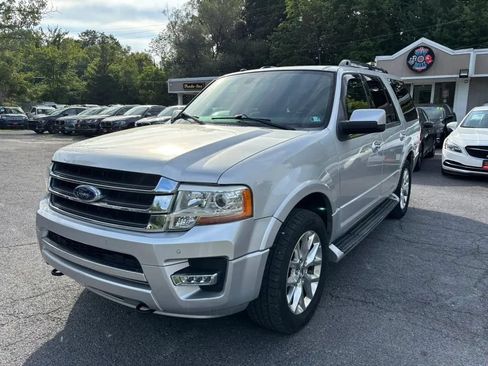 Used 2017 Ford Expedition Limited AWD/4WD image 4