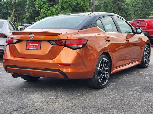 Used 2024 Nissan Sentra SR w/ SR Premium Package FWD image 7