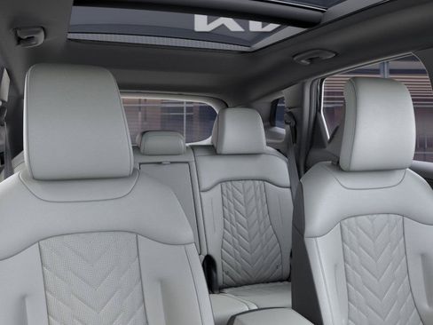 New 2025 Kia Sportage X-Line image 40