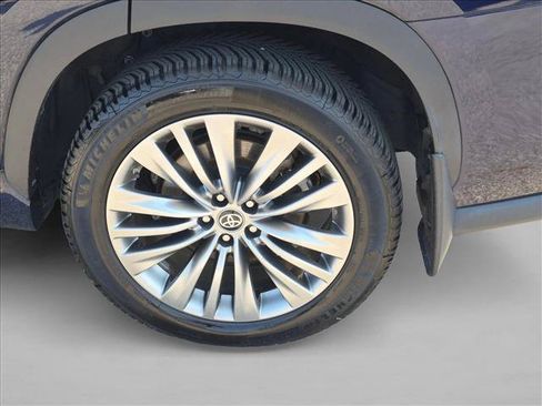 Used 2021 Toyota Highlander Platinum AWD/4WD image 27