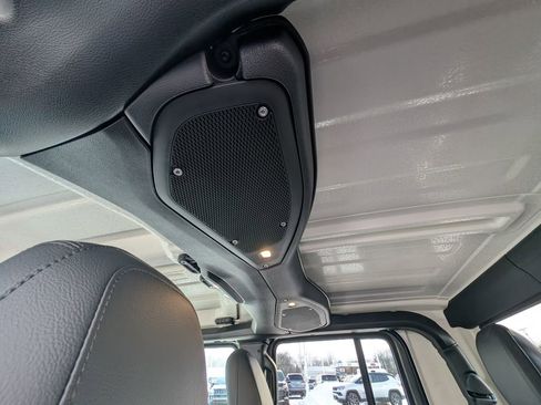 New 2026 Jeep Gladiator Sport AWD/4WD image 20