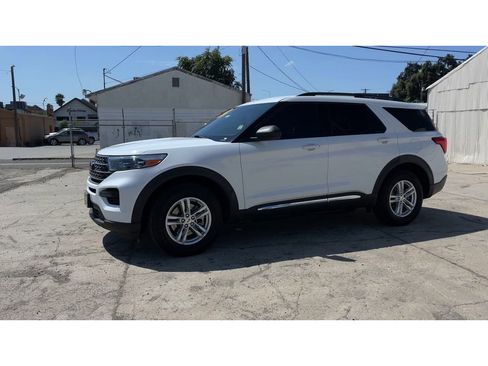 Used 2020 Ford Explorer XLT image 7