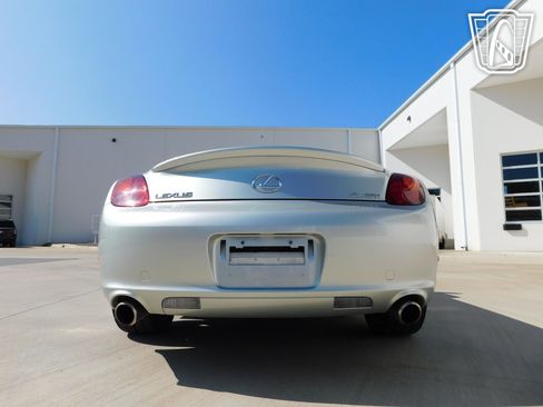 Used 2003 Lexus SC 430 Convertible RWD image 21