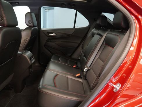 Used 2023 Chevrolet Equinox RS w/ RS Leather Package image 30