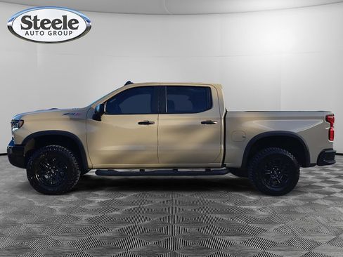 Used 2023 Chevrolet Silverado 1500 ZR2 w/ Technology Package image 2