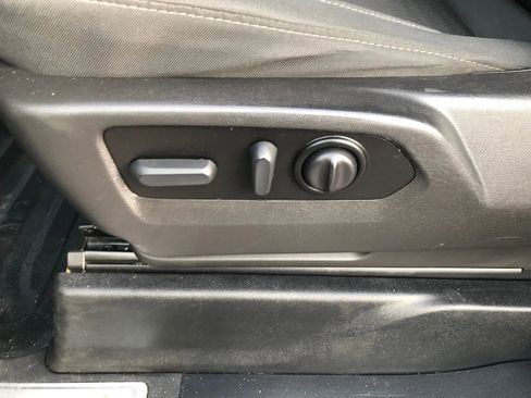 Used 2022 Chevrolet Silverado 3500 LT w/ Convenience Package image 14