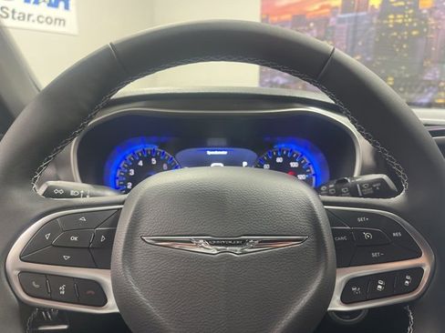 New 2026 Chrysler Pacifica Select image 11