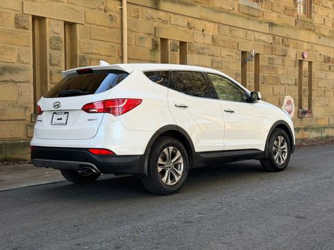 Used 2016 Hyundai Santa Fe Sport image 4