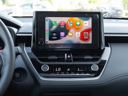 New 2026 Toyota Corolla Cross LE w/ Moonroof Package FWD image 10
