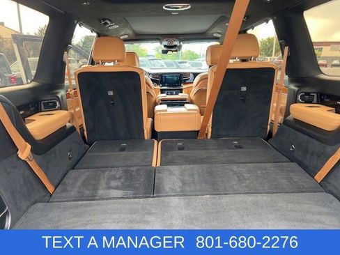 Used 2022 Jeep Grand Wagoneer Series III w/ Rear Seat Video Group 1 AWD/4WD image 56