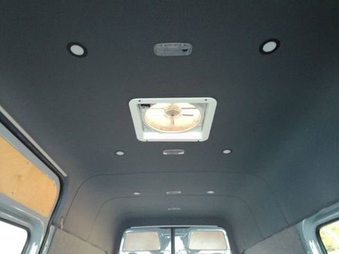 Used 2021 Mercedes-Benz Sprinter 2500 w/ Exterior Lighting Package image 10