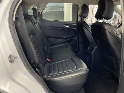Used 2023 Ford Edge SEL image 15