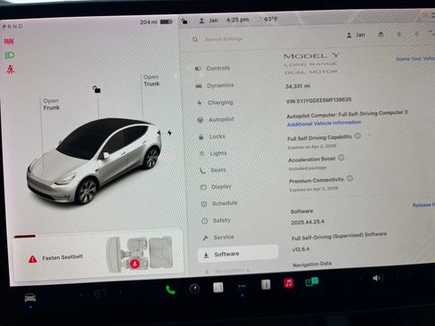 Used 2021 Tesla Model Y Long Range image 16
