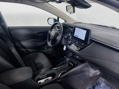 Used 2024 Toyota Corolla LE FWD image 9