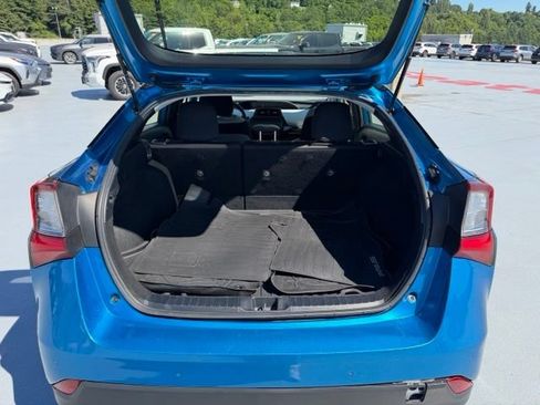 Used 2020 Toyota Prius LE AWD/4WD image 9