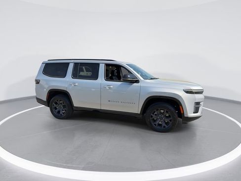 New 2026 Jeep Grand Wagoneer Limited AWD/4WD image 9