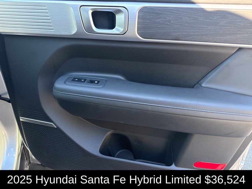 Used 2025 Hyundai Santa Fe Limited FWD image 23