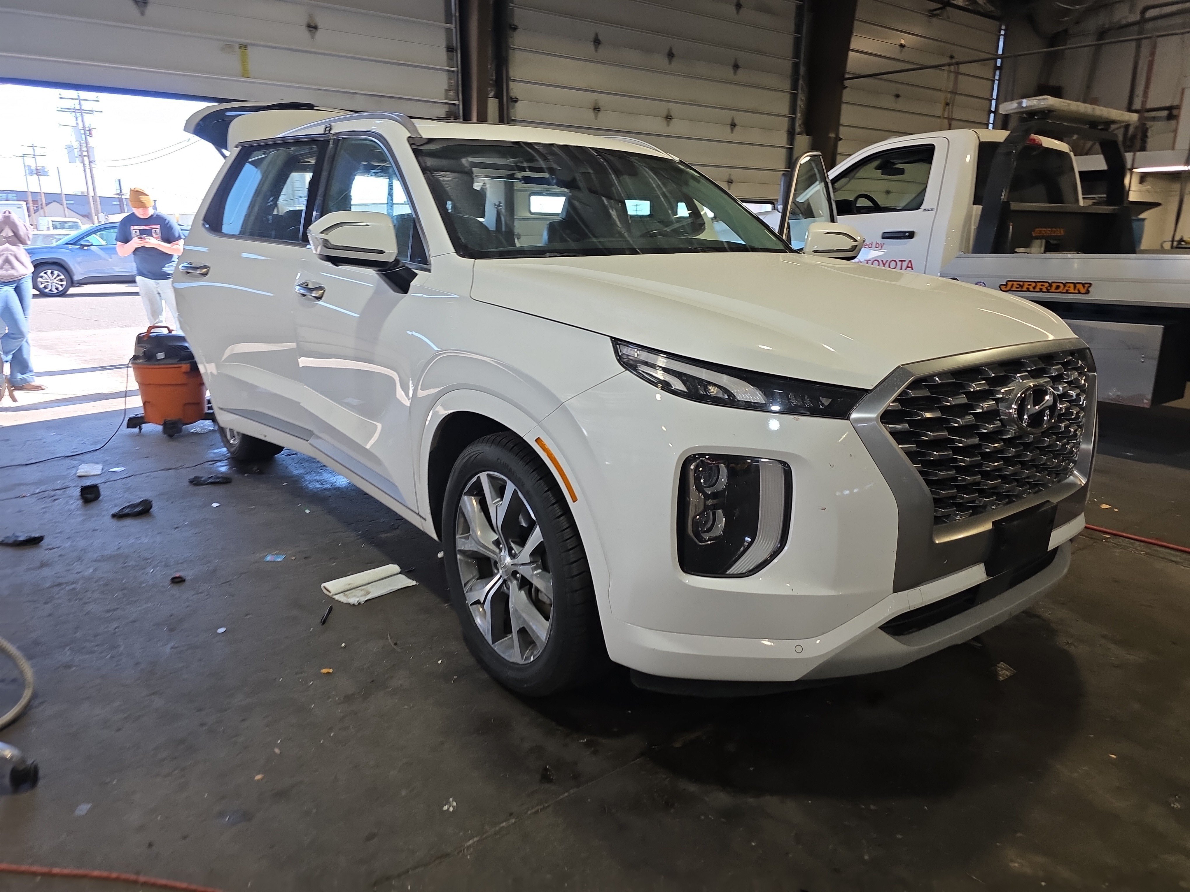Used 2022 Hyundai Palisade Limited w/ Cargo Package AWD/4WD image 1