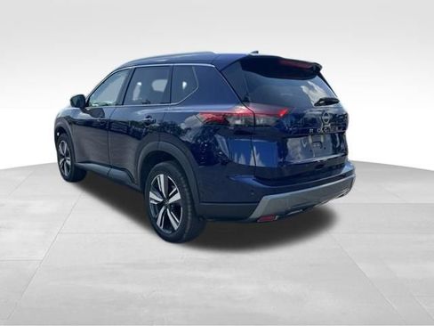 Used 2026 Nissan Rogue SL FWD image 5