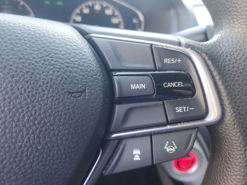 Used 2018 Honda Accord LX image 18