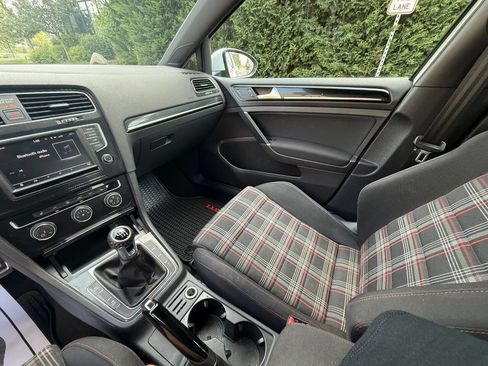 Used 2017 Volkswagen GTI S image 35