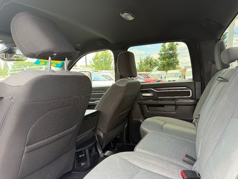 Used 2024 RAM 3500 Big Horn AWD/4WD image 27