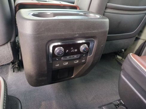 Used 2024 GMC Yukon Denali Ultimate AWD/4WD image 13