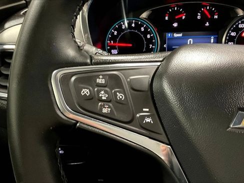 Used 2024 Chevrolet Equinox LT image 18