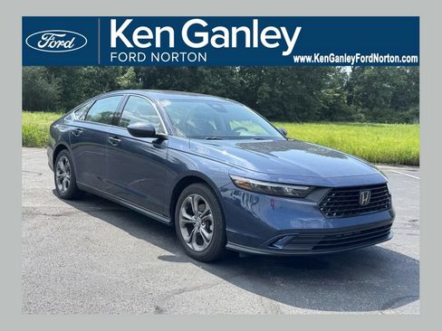 Used 2024 Honda Accord EX image 1