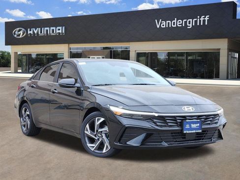 New 2026 Hyundai Elantra Limited FWD image 1