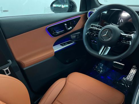 New 2027 Mercedes-Benz GLC 300 4MATIC image 11
