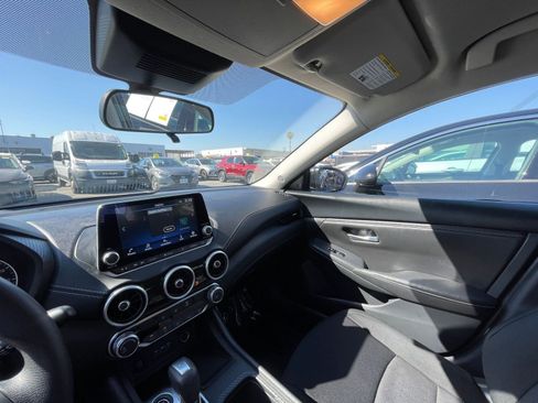 Used 2025 Nissan Sentra SV image 35