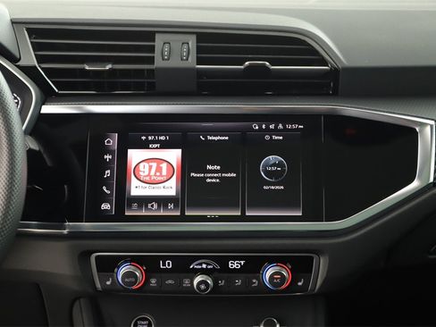 Certified 2025 Audi Q3 2.0T Premium Plus w/ Premium Plus Package image 19