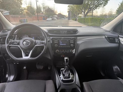 Used 2017 Nissan Rogue Sport S w/ S Appearance Package image 14