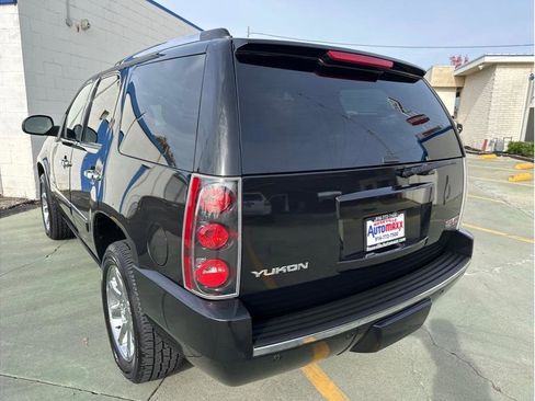 Used 2013 GMC Yukon Denali image 12