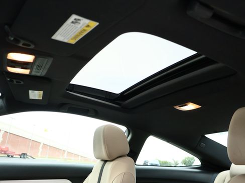 Used 2019 Honda Civic EX image 18