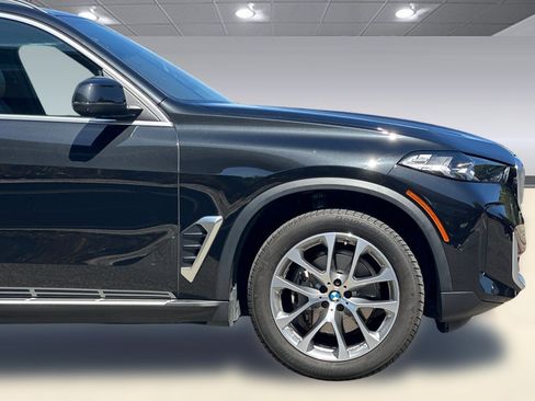Used 2024 BMW X5 xDrive40i w/ Parking Assistance Package AWD/4WD image 35
