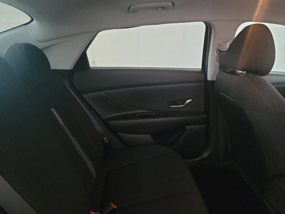 Used 2023 Hyundai Elantra Blue FWD image 19