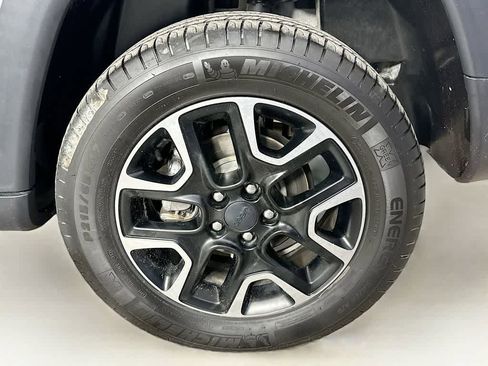 Used 2019 Jeep Compass Trailhawk w/ Cold Weather Group image 8