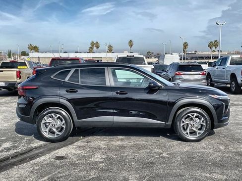 New 2026 Chevrolet Trax LT FWD image 15