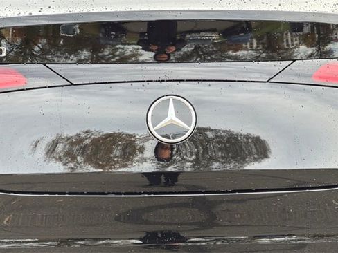 Used 2025 Mercedes-Benz GLC 300 4MATIC image 49