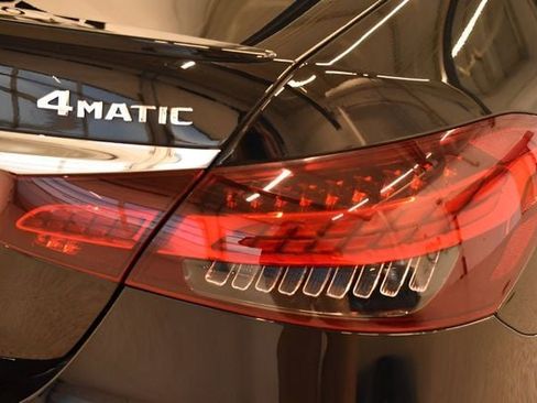 Used 2022 Mercedes-Benz E 450 4MATIC Sedan image 12