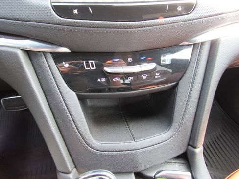 Used 2023 Cadillac XT5 Sportv w/ Technology Package AWD/4WD image 22
