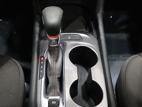 Used 2022 Chevrolet Malibu RS image 33