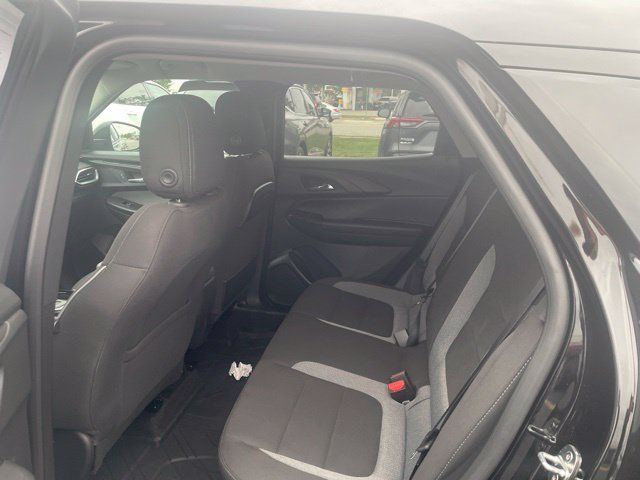 Used 2023 Chevrolet TrailBlazer LT w/ Convenience Package FWD image 6