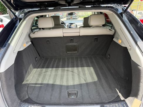 Used 2016 Cadillac SRX FWD image 7