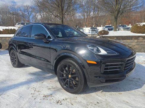 Used 2020 Porsche Cayenne S image 1