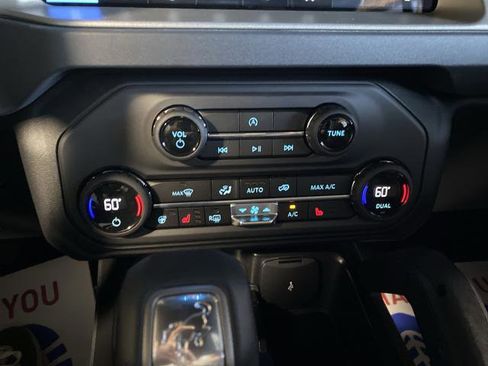 New 2025 Ford Bronco Outer Banks w/ Sasquatch Package image 18